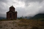 Армения - маленькая, зажатая в горах страна, в которой соред...